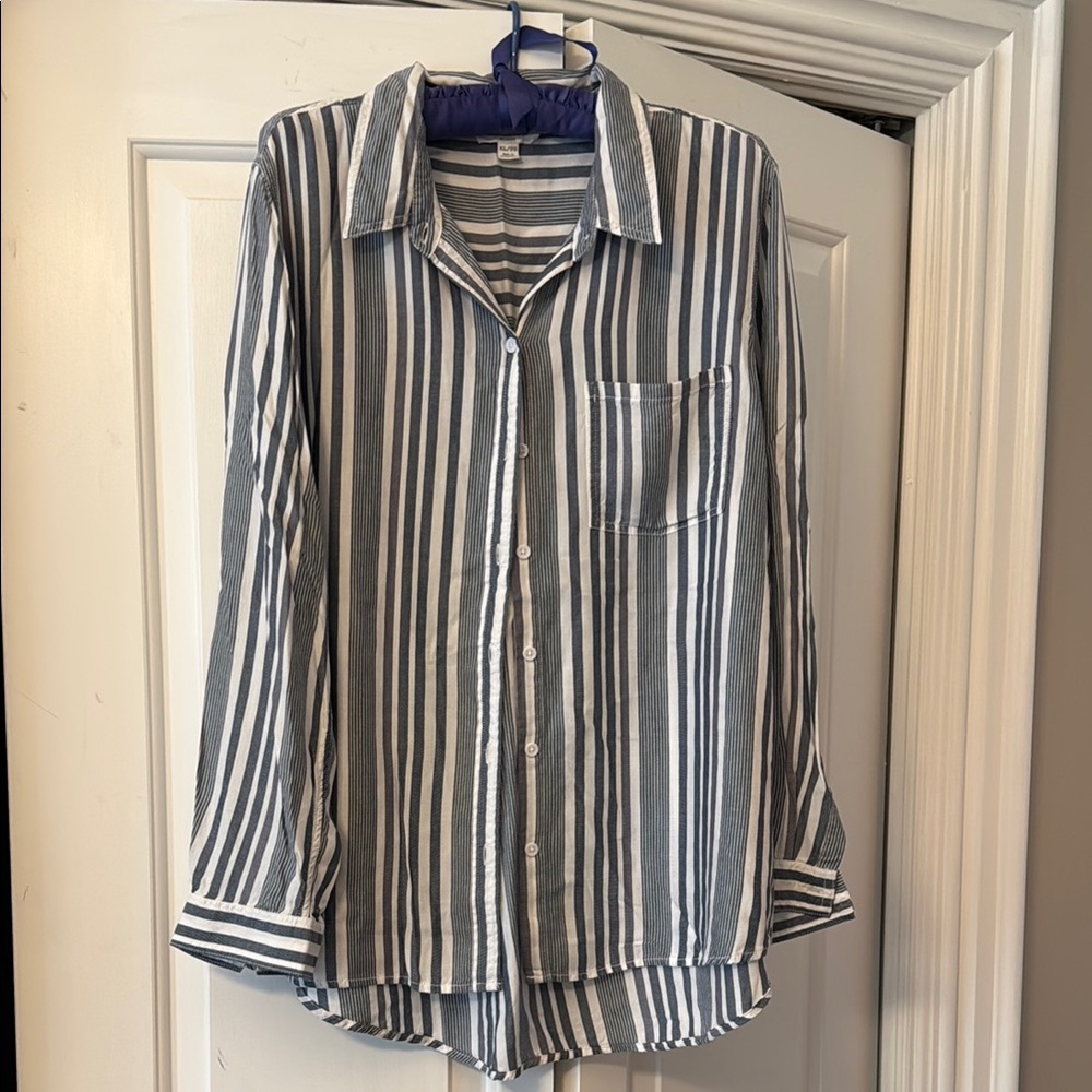 Striped Gray and White Casual Button Up Shirt